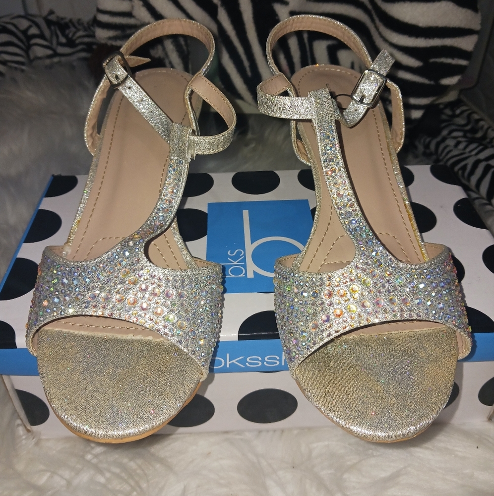 Bks Bakers Women silver rhinestone sandal heels - Picture 4 of 12